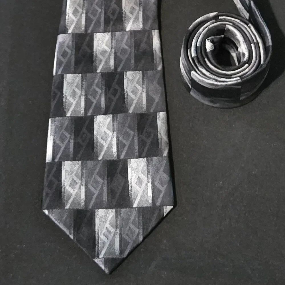 CROFT & BARROW Checkered Geometric Silk Neck Tie